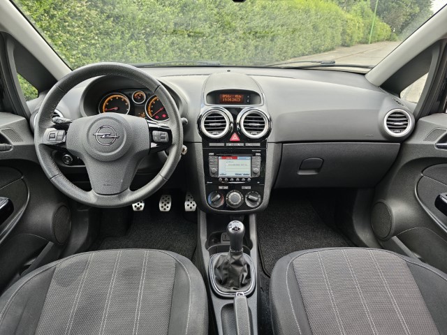 OPEL CORSA 1.4i