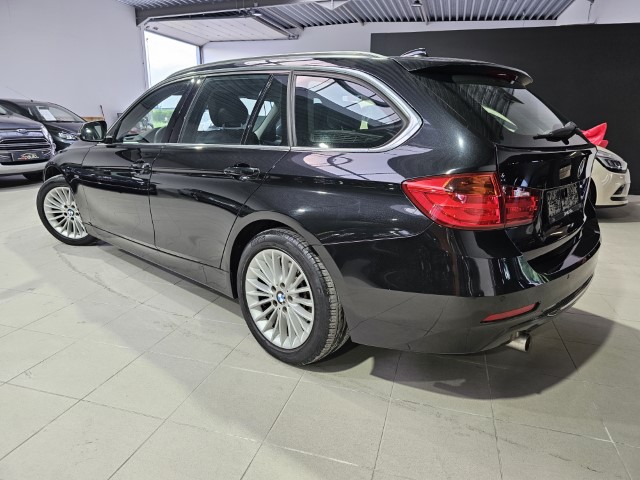 BMW 318d Luxury Line
