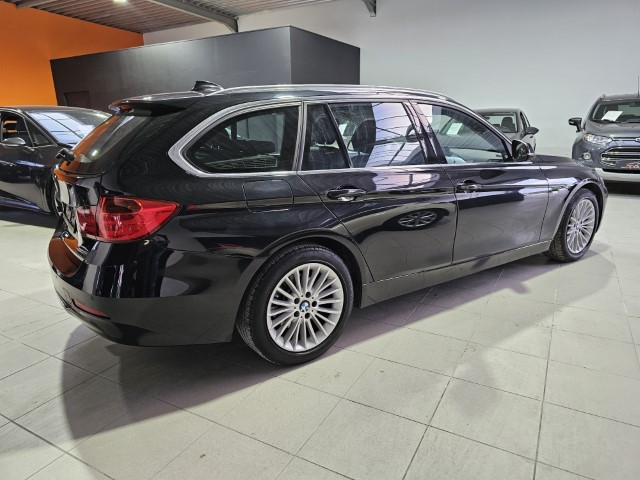 BMW 318d Luxury Line