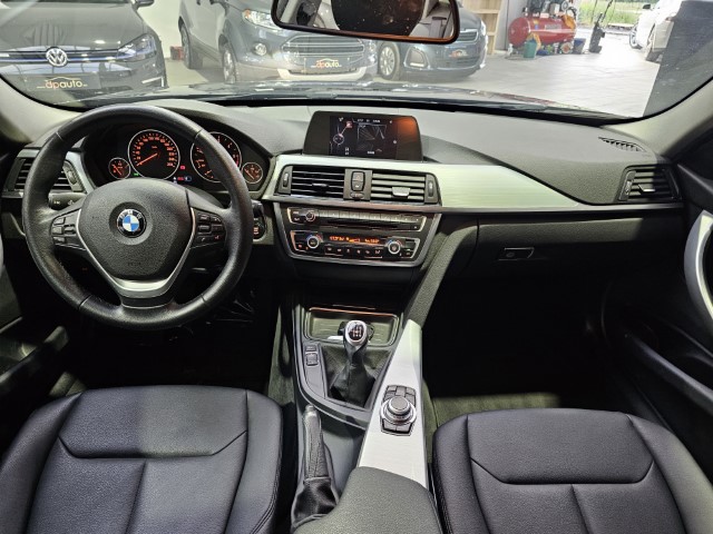 BMW 318d Luxury Line