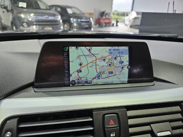 BMW 318d Luxury Line