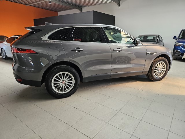 JAGUAR F-PACE 2.0 D PRESTIGE