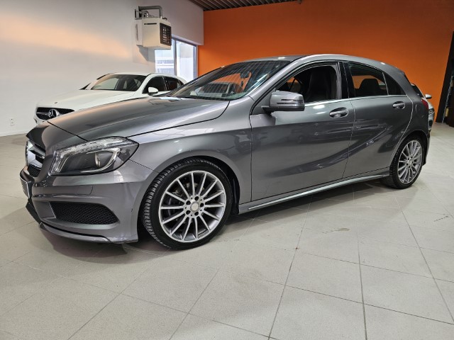 MERCEDES A 180 - AMG PACK -