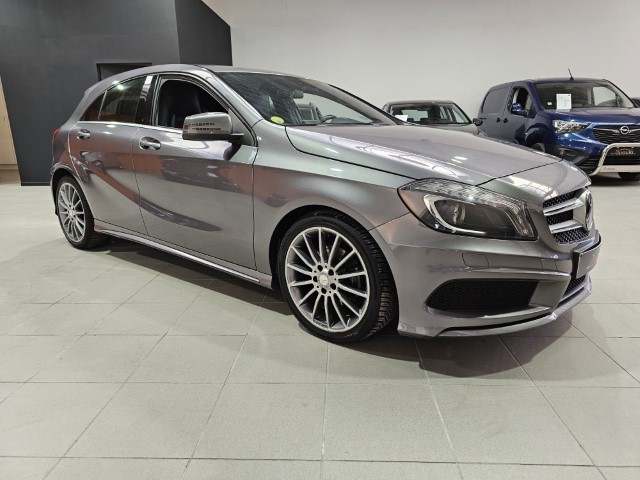 MERCEDES A 180 - AMG PACK -