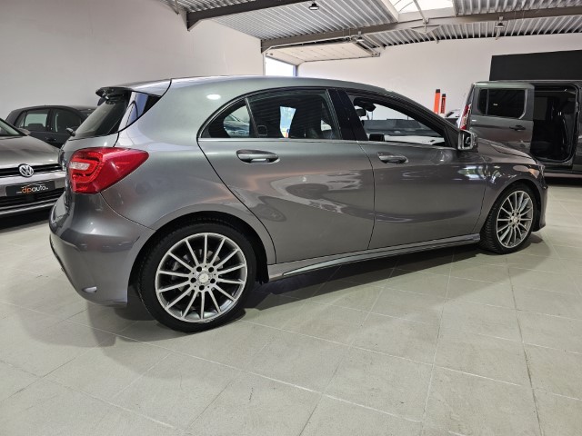 MERCEDES A 180 - AMG PACK -