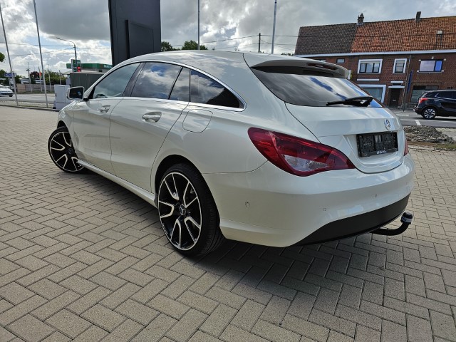 MERCEDES CLA 180