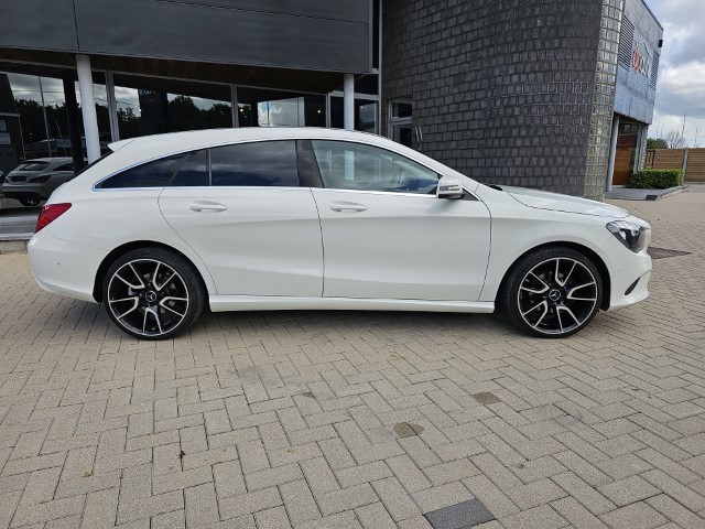 MERCEDES CLA 180