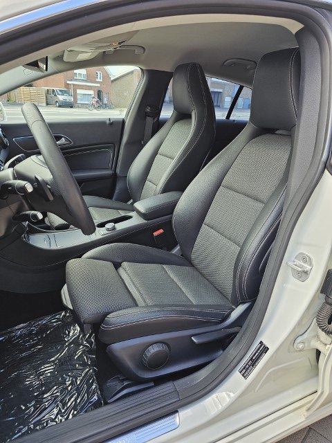 MERCEDES CLA 180
