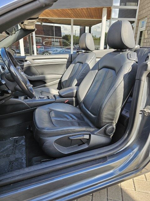 AUDI A3 CABRIOLET 2.0 TDi S-Line