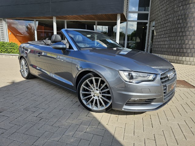 AUDI A3 CABRIOLET 2.0 TDi S-Line