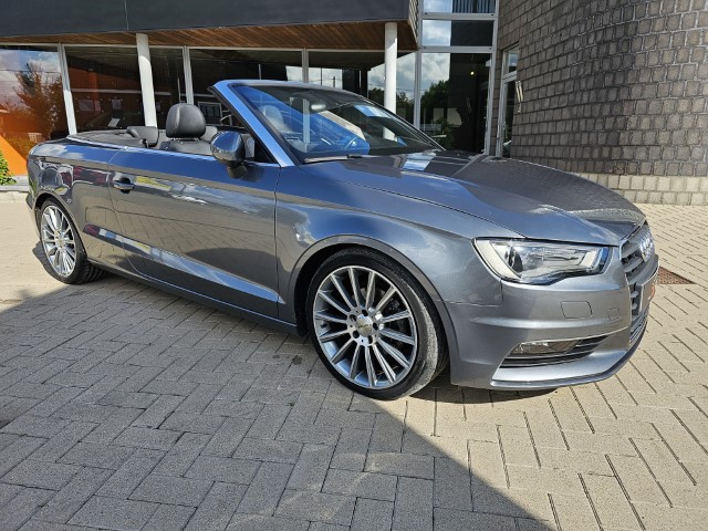 AUDI A3 CABRIOLET 2.0 TDi S-Line