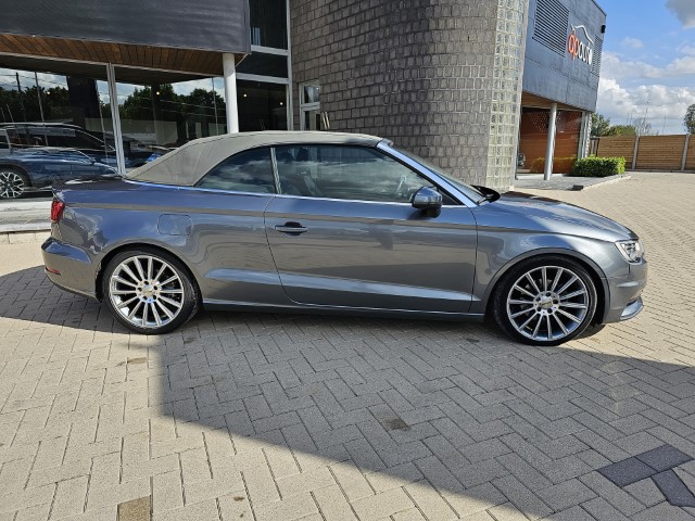 AUDI A3 CABRIOLET 2.0 TDi S-Line