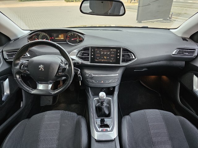 PEUGEOT 308 1.5 BlueHDi Allure