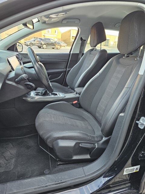 PEUGEOT 308 1.5 BlueHDi Allure