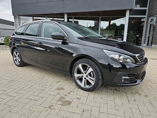 PEUGEOT 308 1.5 BlueHDi Allure