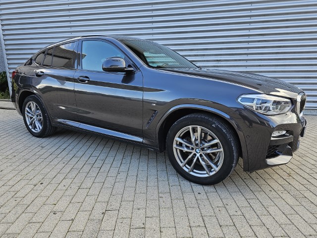 BMW X4 2.0d xDrive M-PACK