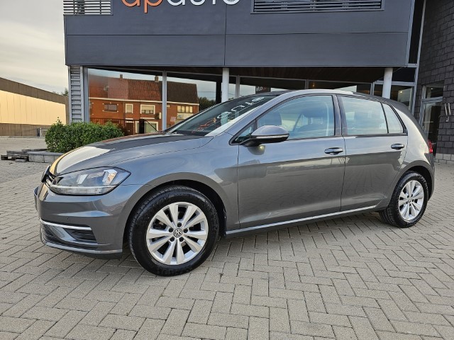 VOLKSWAGEN GOLF 1.0 TSI