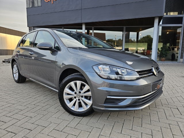 VOLKSWAGEN GOLF 1.0 TSI