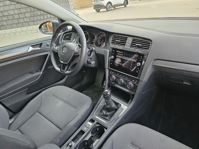 VOLKSWAGEN GOLF 1.0 TSI