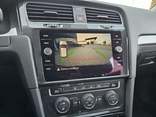 VOLKSWAGEN GOLF 1.0 TSI