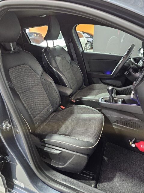 Renault Clio 1.0 TCE Intens