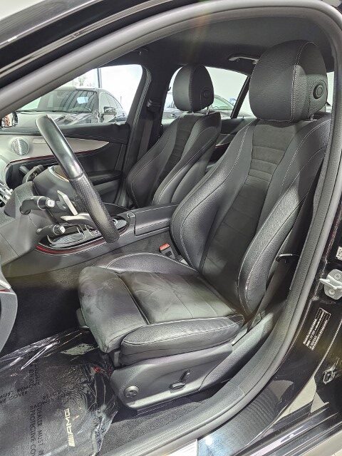 MERCEDES E220 AMG PACK