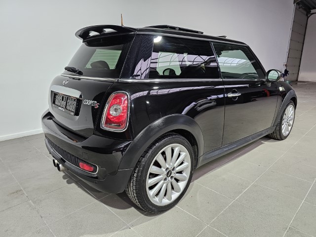 MINI COOPER S 1.6i MAYFAIR EDITION