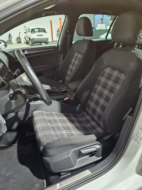 VOLKSWAGEN GOLF GTI 2.0 TSI DSG - VERLENGDE GARANTIE 01/2027