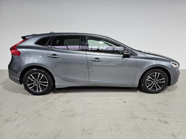 Volvo V40 2.0 T2 Sport Edition