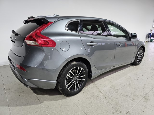 Volvo V40 2.0 T2 Sport Edition