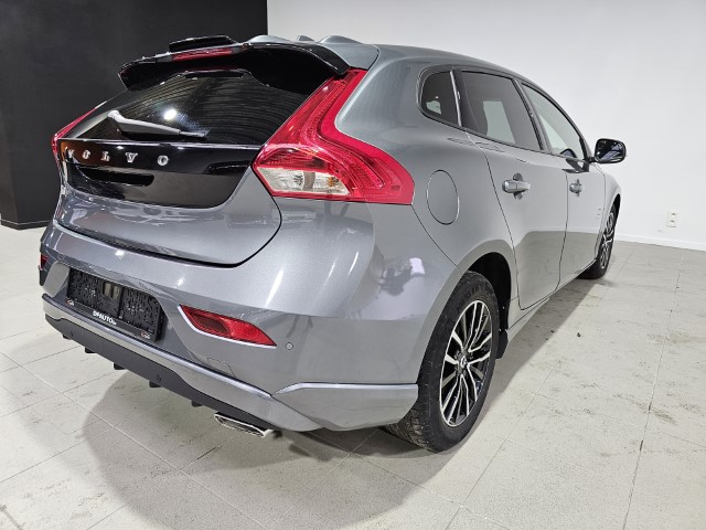Volvo V40 2.0 T2 Sport Edition