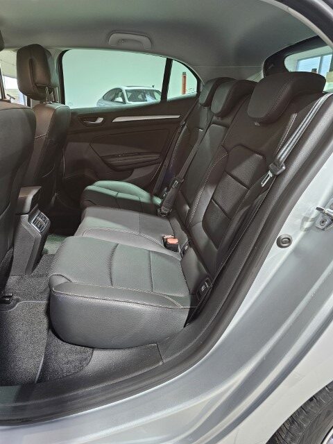 Renault Megane 1.6i E-TECH PHEV Intens Edition One