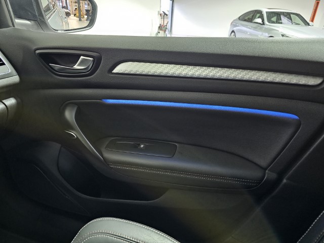 Renault Megane 1.6i E-TECH PHEV Intens Edition One