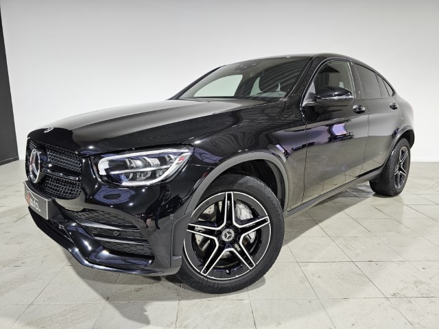 MERCEDES GLC 300 de COUPE 4MATIC PHEV AMG PACK