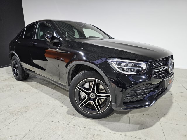 MERCEDES GLC 300 de COUPE 4MATIC PHEV AMG PACK