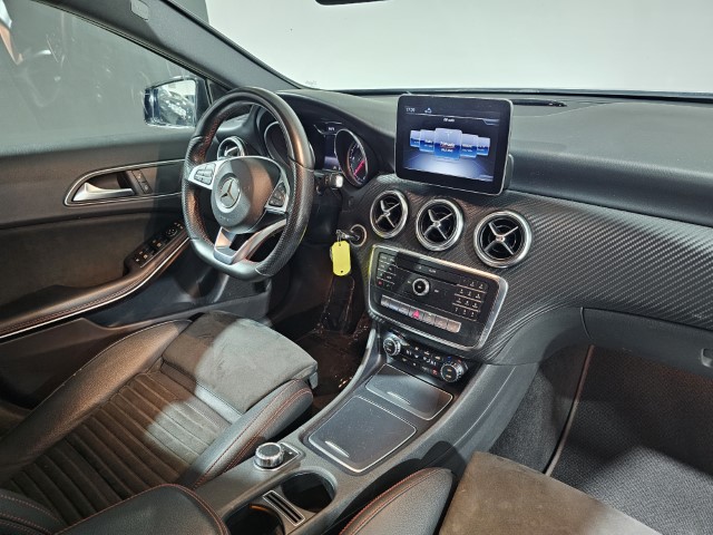 Mercedes A180 AMG PACK