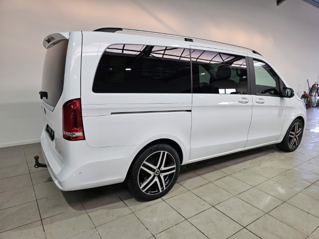 MERCEDES V220 - Avantgarde - Lichte vracht -