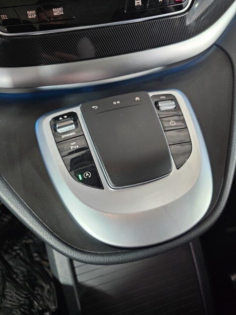 MERCEDES V220 - Avantgarde - Lichte vracht -