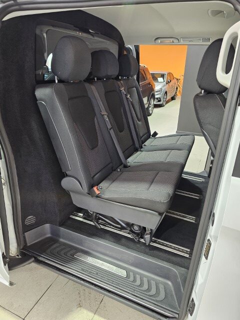 MERCEDES V220 - Avantgarde - Lichte vracht -