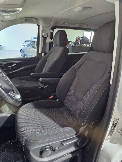 MERCEDES V220 - Avantgarde - Lichte vracht -