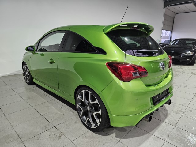 Opel Corsa 1.6 Turbo OPC