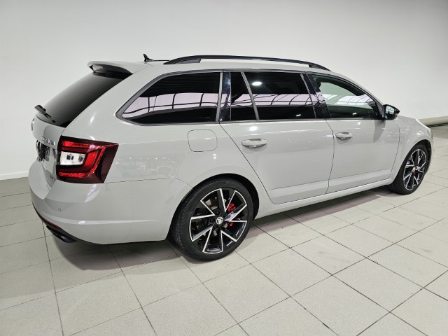 Skoda Octavia 2.0 TFSI RS245 DSG