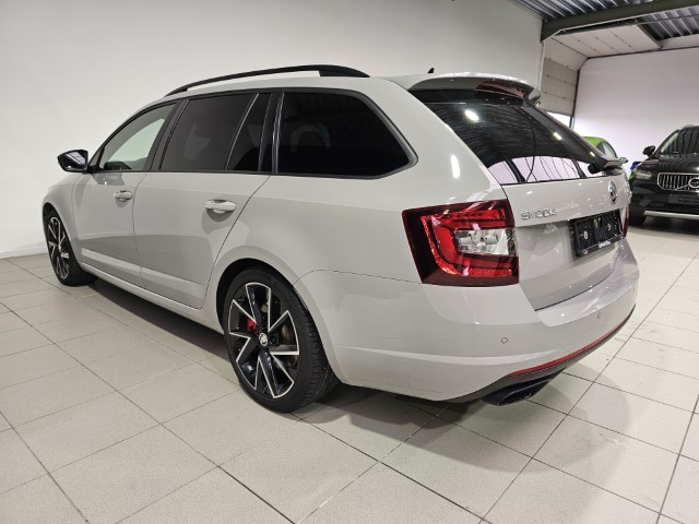 Skoda Octavia 2.0 TFSI RS245 DSG