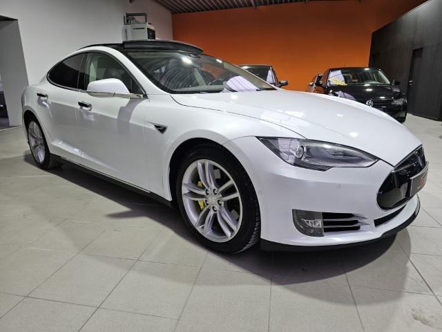 Tesla Model S 85 kWh NEW BATTERY + 3 YEARS WARRANTY