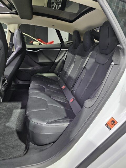 Tesla Model S 85 kWh NEW BATTERY + 3 YEARS WARRANTY