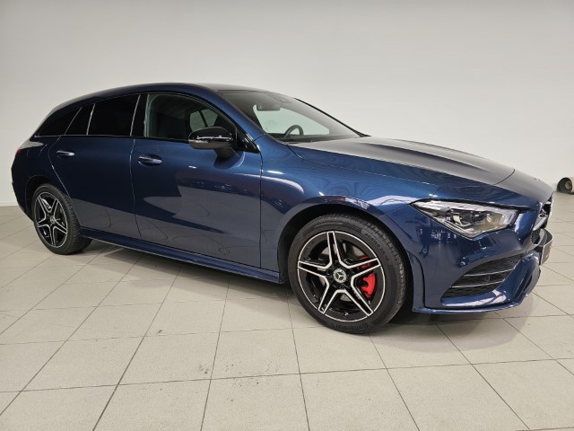 MERCEDES CLA250e AMG PACK