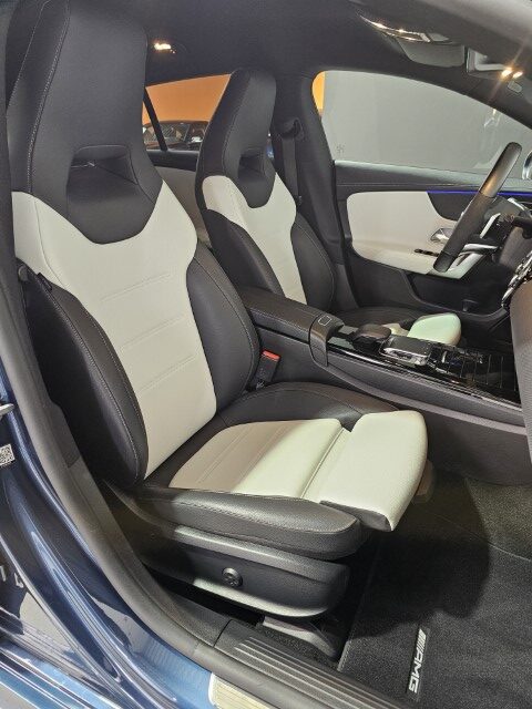 MERCEDES CLA250e AMG PACK