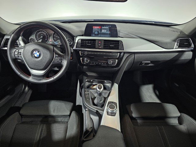 BMW 318i