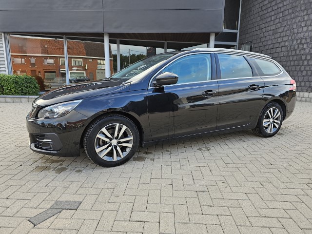 PEUGEOT 308 1.5 BlueHDi Allure