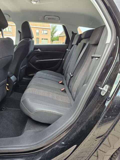 PEUGEOT 308 1.5 BlueHDi Allure